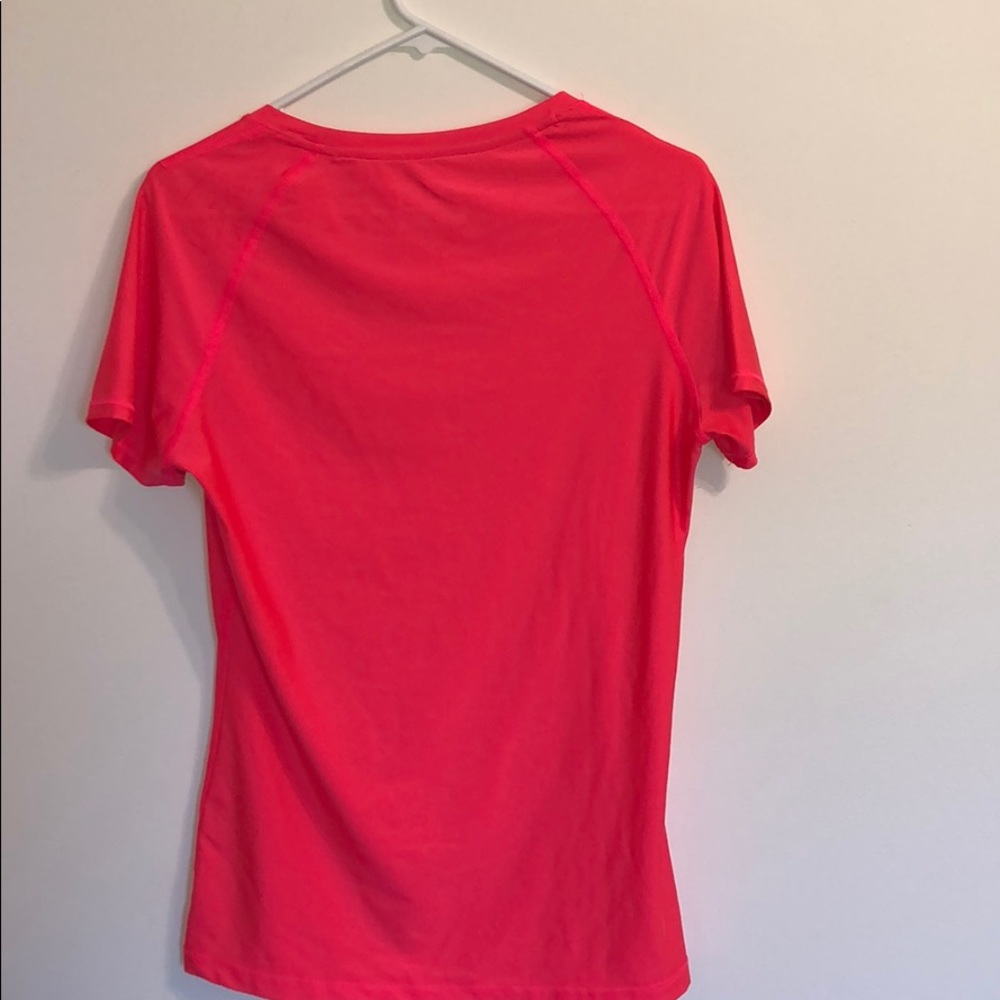 Under Armour T-Shirt - Picture 3 of 4